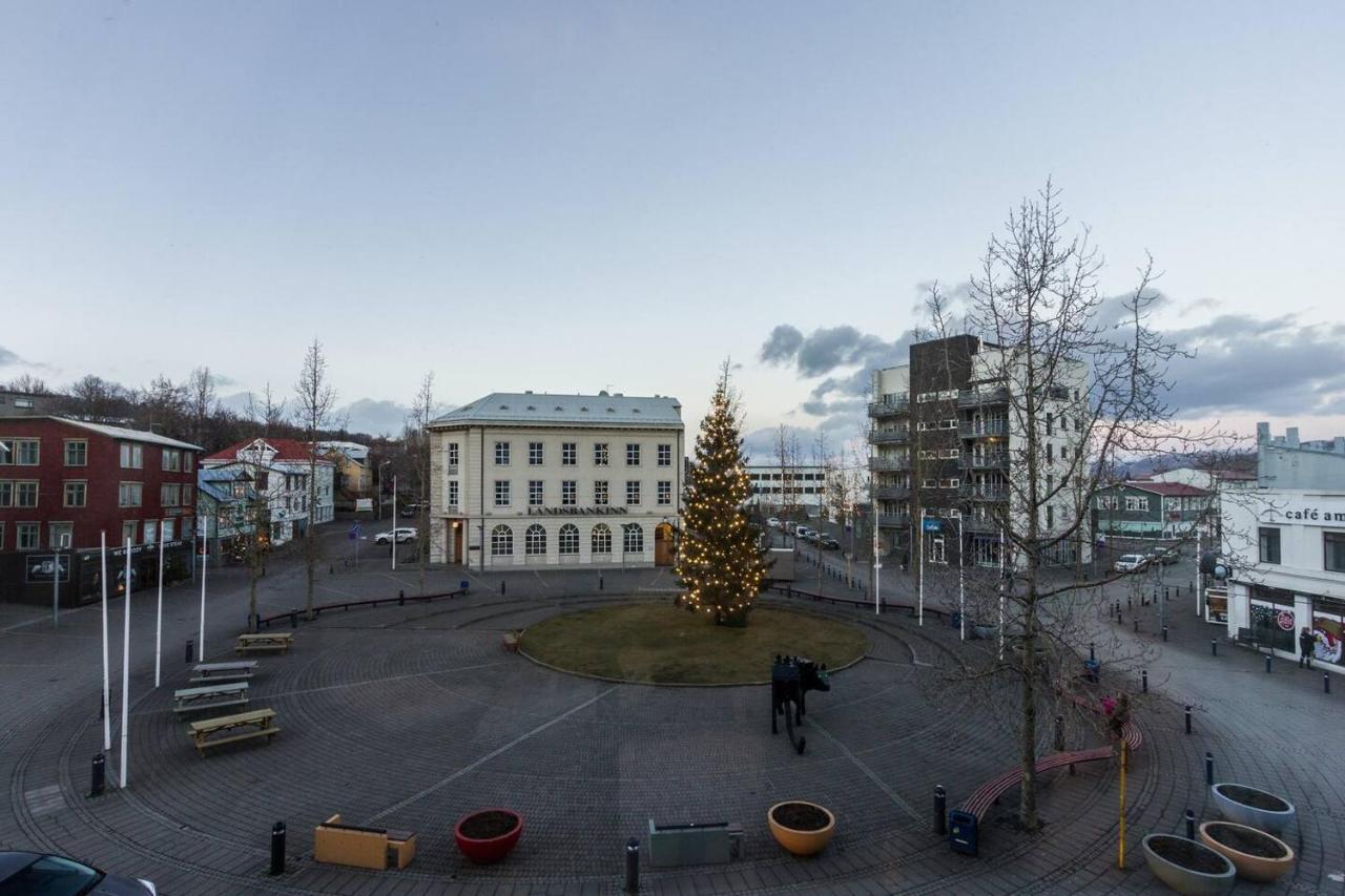Superb Central Location, No Car Needed - Spacious Акурейрі Екстер'єр фото