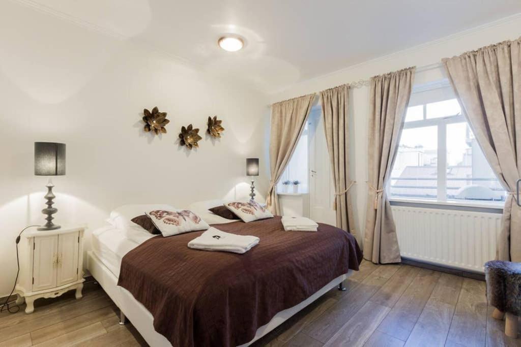 Superb Central Location, No Car Needed - Spacious Акурейрі Екстер'єр фото